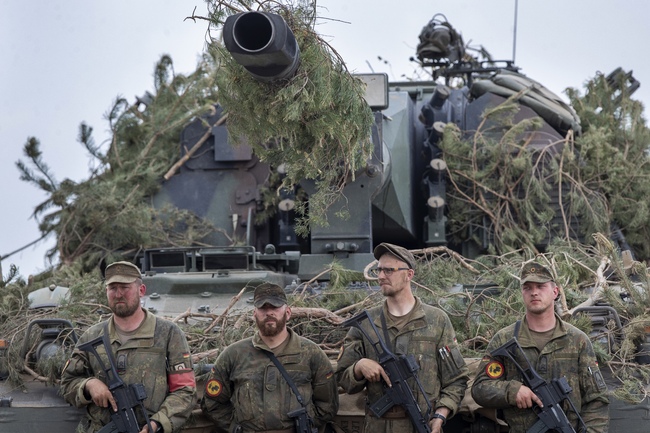 Според германски генерал Европа може да поддържа военните усилия на Украйна и без САЩ