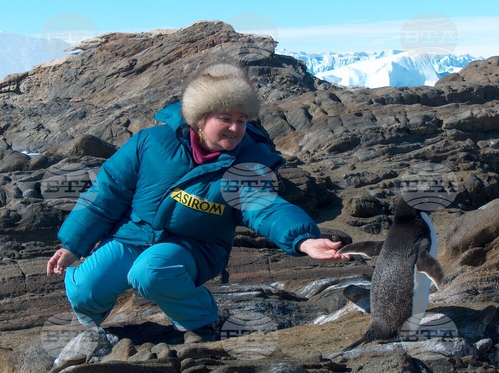 Румъния - Флорика Топърчяну - първата жена биолог, изследвала Антарктида