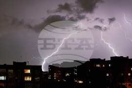 Буря - светкавици