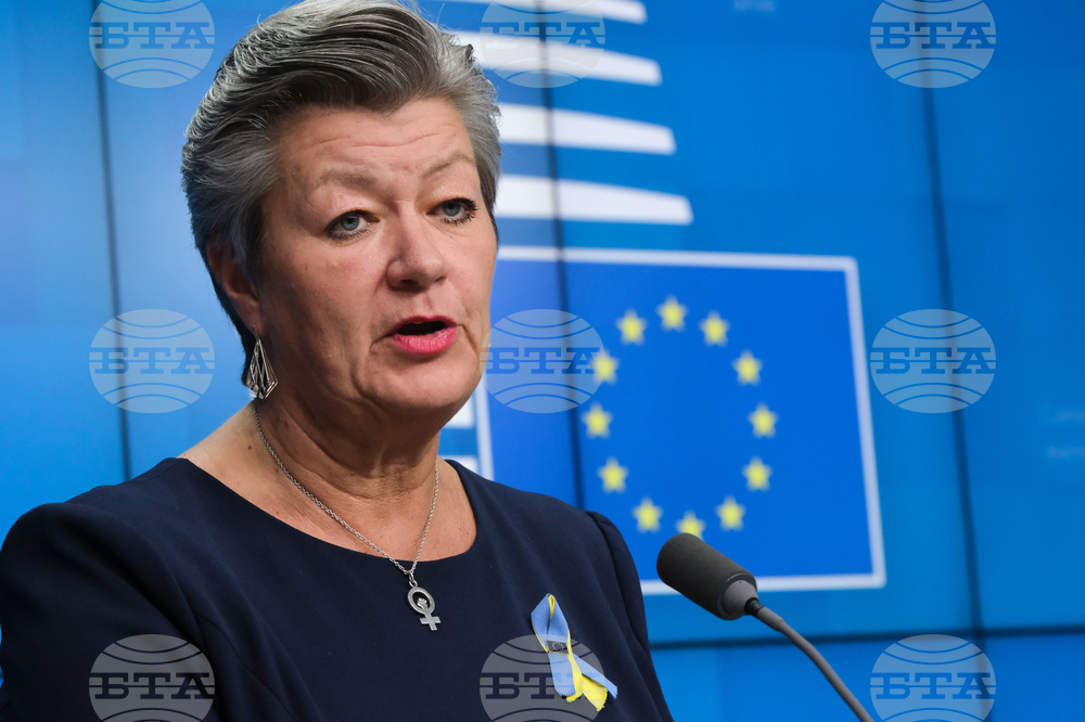 Европейската комисия остро критикува визовата политика на Сърбия