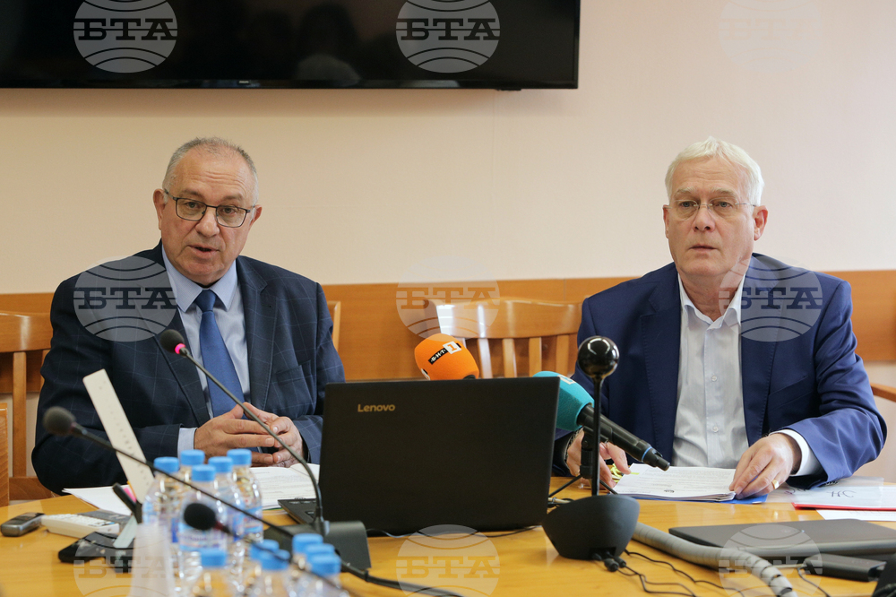154 Hospitals Achieve Basic Staff Wage Level in Collective Employment Contract, 222 Do Not