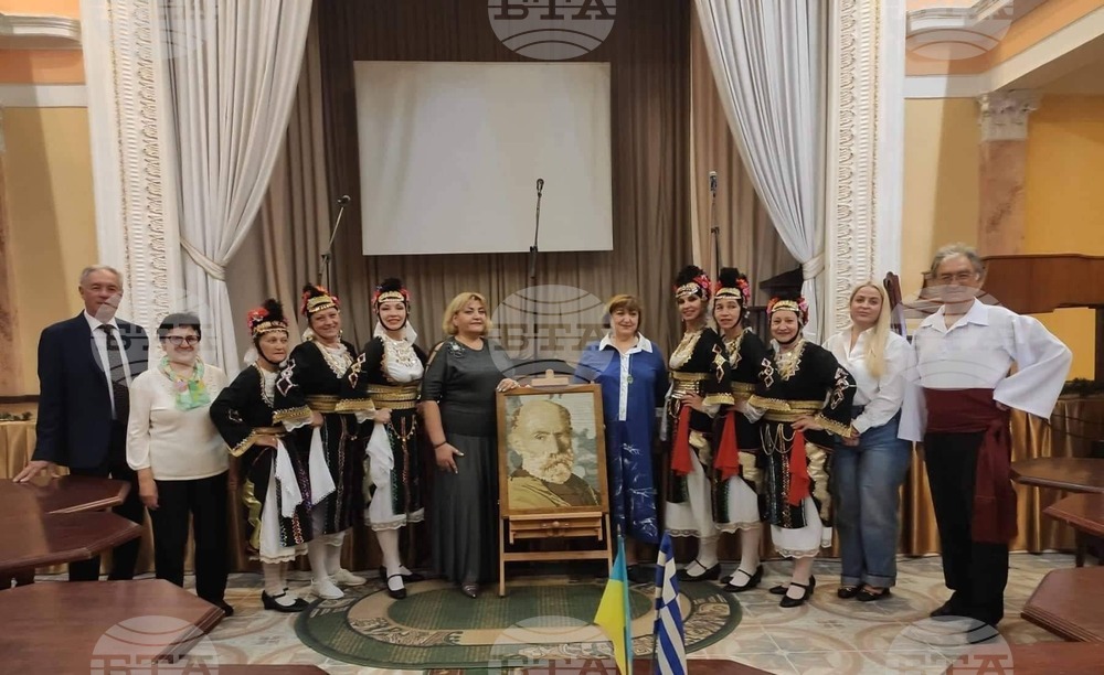 Кръгла маса, посветена на художника Костанди, се проведе в Българския център в Одеса