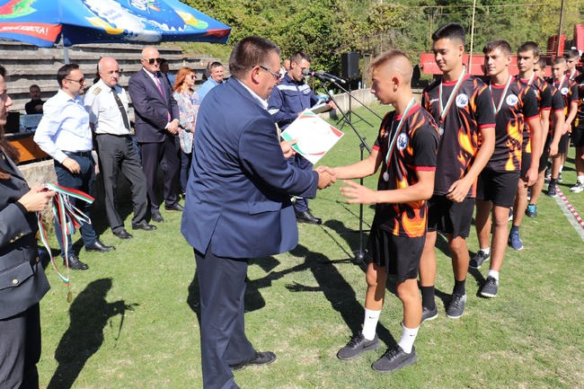 Община Ловеч се включи активно в провеждането на турнира „Млад огнеборец“