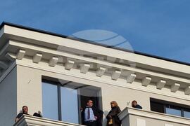 Перник - работници - искане за изплащане на трудовите им възнаграждения