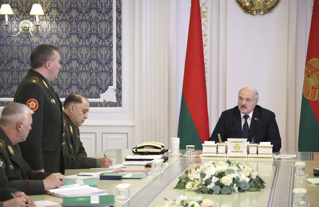 Лукашенко продължава да създава информационни условия, за да устои на руския натиск да включи Беларус във войната в Украйна