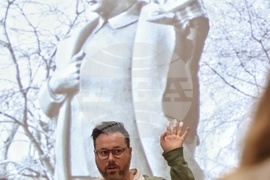 Гьоте-институт - Брад Дауни - инициатива "Каре"