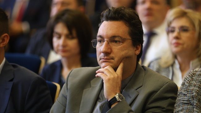President Radev Signs Decree to Release Krum Zarkov as Secretary for Legal Affairs