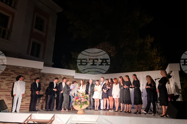 Стара Загора - премиера - театър - Малката родина