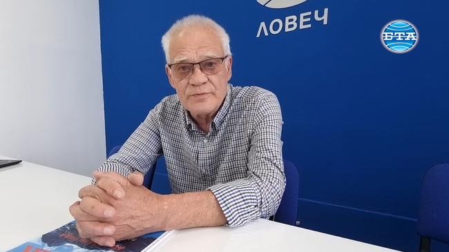 В Антарктида отиват лекари с опит, свикнали със суровите условия в планината, казва д-р Иван Ангелов, участвал в 17-ата и 20-ата антарктически експедиции