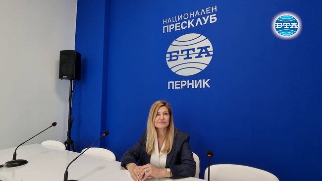 За пътя си от Перник до Антарктида и величието на Ледения континент разказа Ирена Соколова