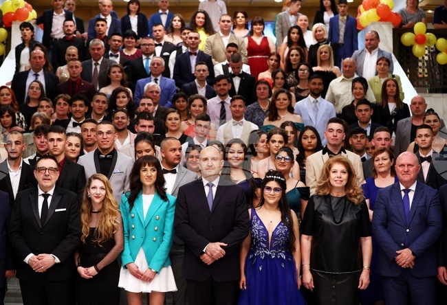 Резиденция „Бояна“ - Румен Радев - абитуриентски бал