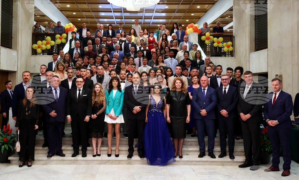 Резиденция „Бояна“ - Румен Радев - абитуриентски бал