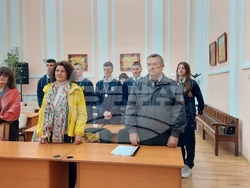 Кметът  на Община Кюстендил Петър Паунов  и председателят на Общински съвет Кюстендил Иван Андонов връчиха грамоти  и парична награда на победителите от Националното състезание за доброволци- отбора на Езикова гимназия „Д-р. Петър Берон“