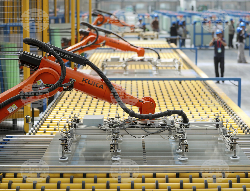 Industrial Production in Bulgaria Declines by 1.6% in December M/M