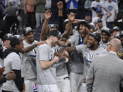 Mavericks Timberwolves Basketball