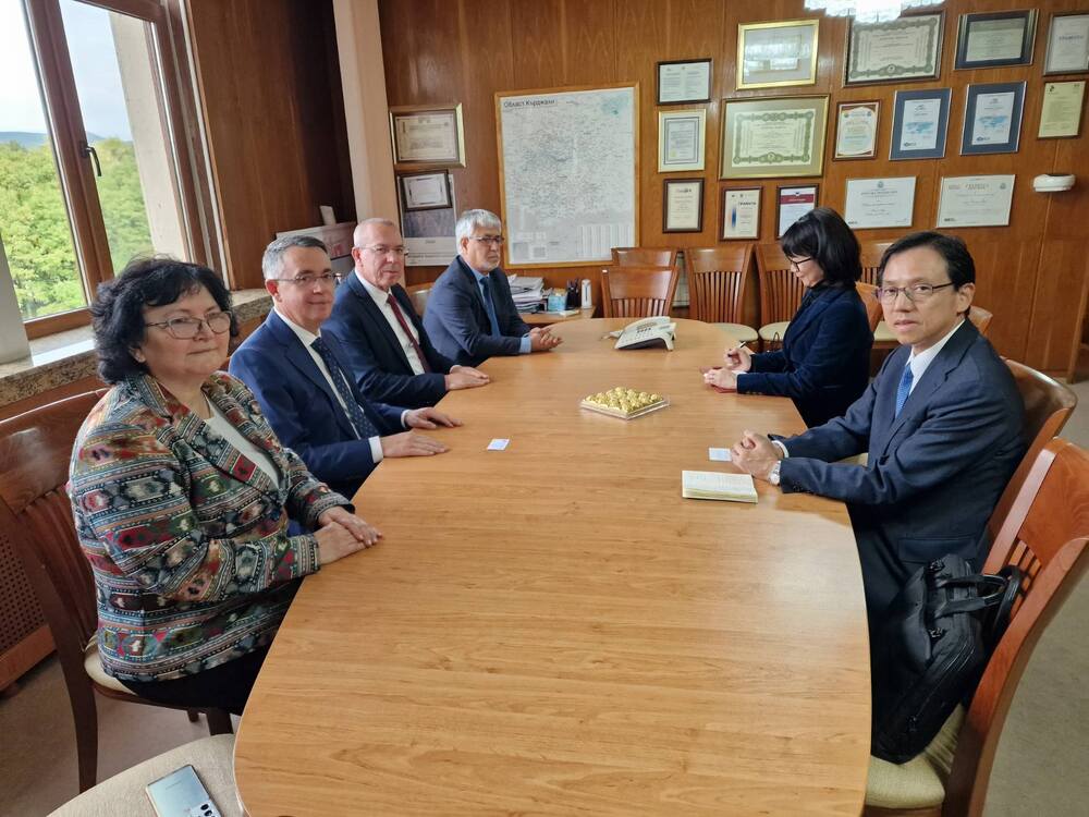 Посланикът на Япония е на посещение в Кърджали