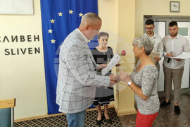 Сливен - Областна администрация - церемония - "Майчино сърце"