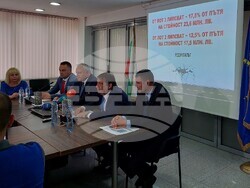  арх. Иван Шишков на съвместна пресконференция с вицепремиера и министър на вътрешните работи Иван Демерджиев