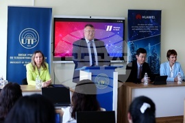 "Жените в технологиите - Women in Tech" - курс