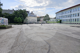 Русе - училище -  физкултурен салон - реновиран