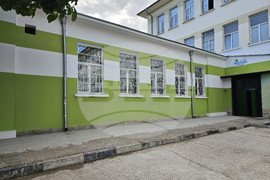 Русе - училище -  физкултурен салон - реновиран