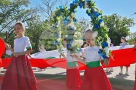 Село Минерални бани - Международен детски етнофестивал  - "Децата на Балканите - с духовност в Европа"