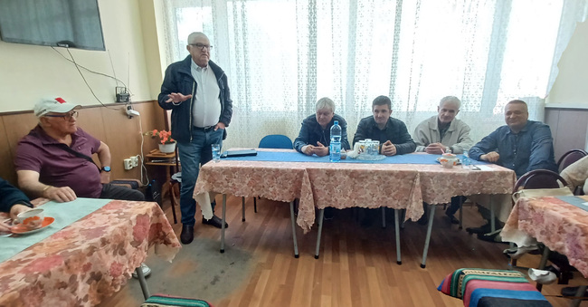 Жители на бургаския "Меден рудник" изрaзиха подкрепа си за БСП