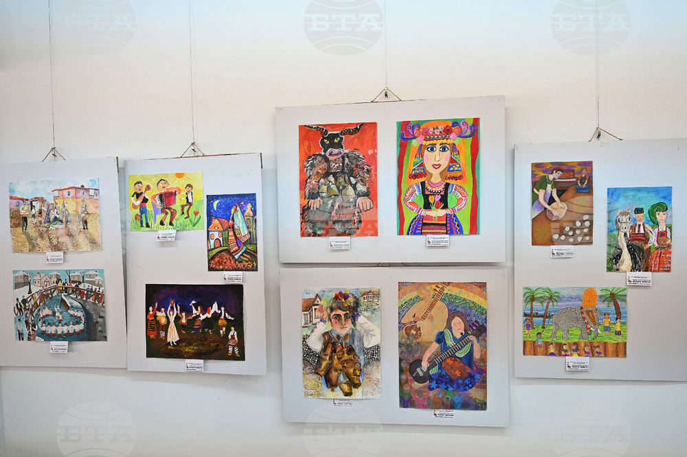 Монтана - „Тъпан бие, хоро се вие“ - деца - конкурс - изложба