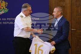 Министерство на отбраната - Илиан Илиев - отличия