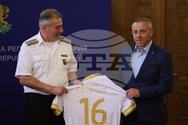 Министерство на отбраната - Илиан Илиев - отличия