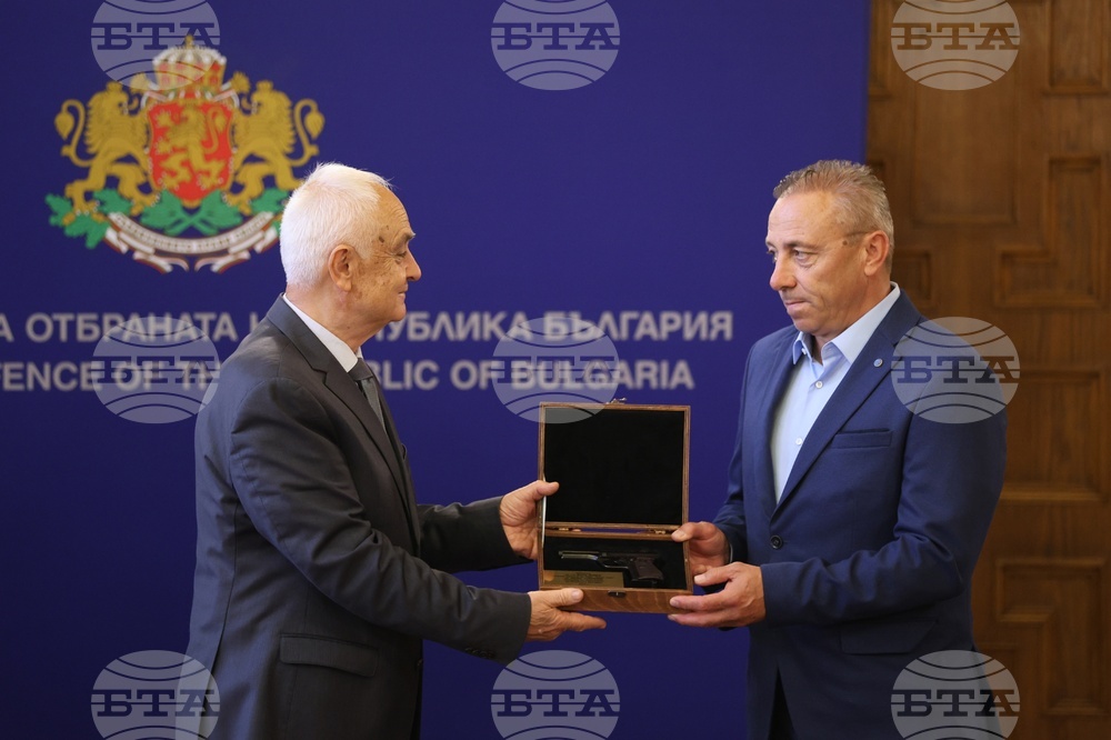 Министерство на отбраната - Илиан Илиев - отличия