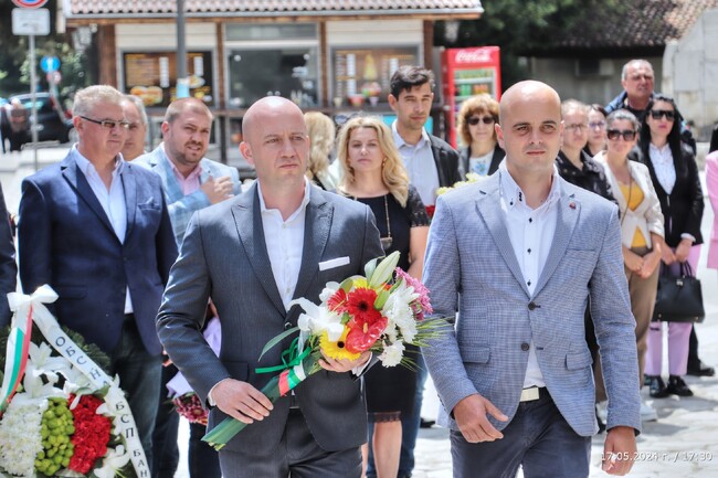 Банско се прекланя пред Ботев и загиналите за свободата и независимостта на България