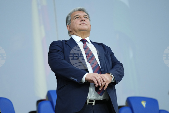 Жоан Лапорта обяви, че Барселона ще може да подписва с футболисти без ограничения в лимита за разходи
