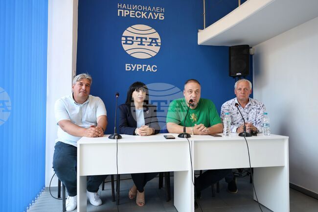 Национален пресклуб на БТА-Бургас - партия "За Велика България" - пресконференция