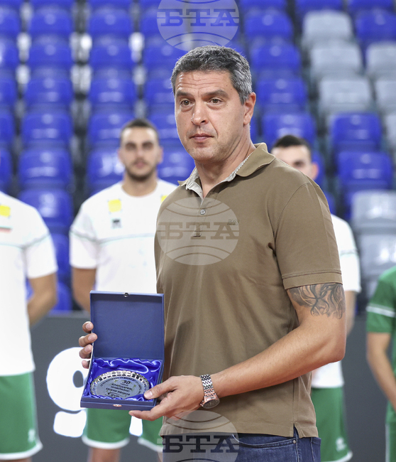 Евгени Иванов - състезател по волейбол