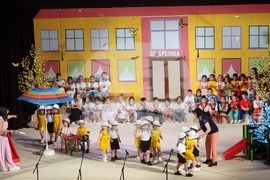 Брезник - спектакъл - детска градина "Брезица"