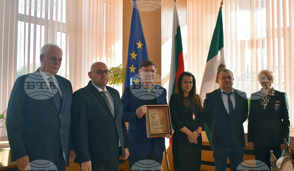 Ръководството на Община Разград се срещна с посланика на Аржентина Алфредо Нестор Атанасоф