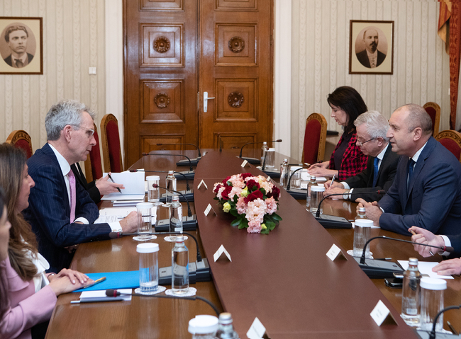 Румен Радев: Подобряването на енергийната свързаност в Югоизточна Европа е от ключово значение за справяне с икономическата и социална криза 