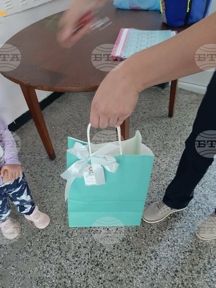 Община Разград: Подаръци за Първи юни за децата от проект „Детска кухня”