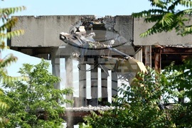 Национална детска болница - терен - разчистване