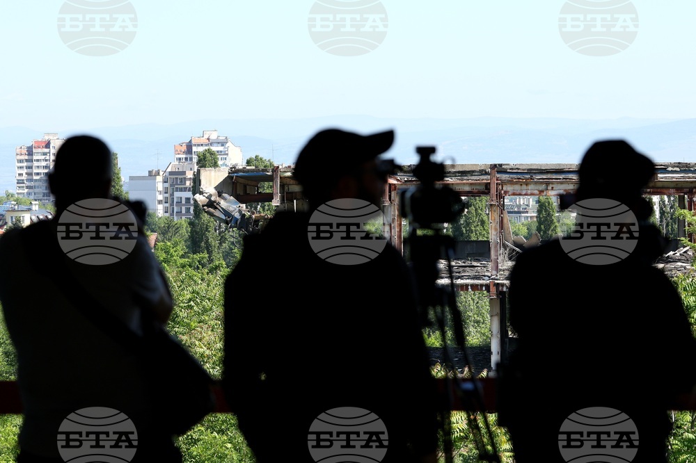 Национална детска болница - терен - разчистване