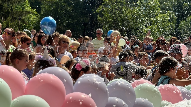 С детско шоу и работилница за изплитане на рози в Казанлък ще бъде отбелязан Международният ден на детето 