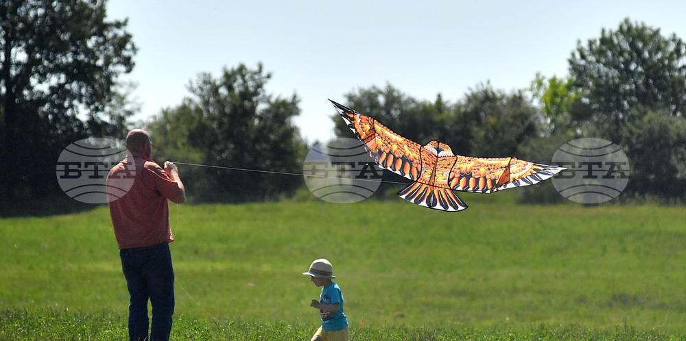 Село Свещари - фестивал на хвърчилата