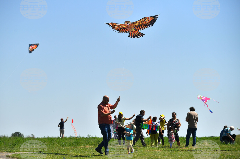 Село Свещари - фестивал на хвърчилата