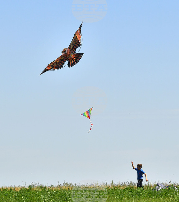 Село Свещари - фестивал на хвърчилата