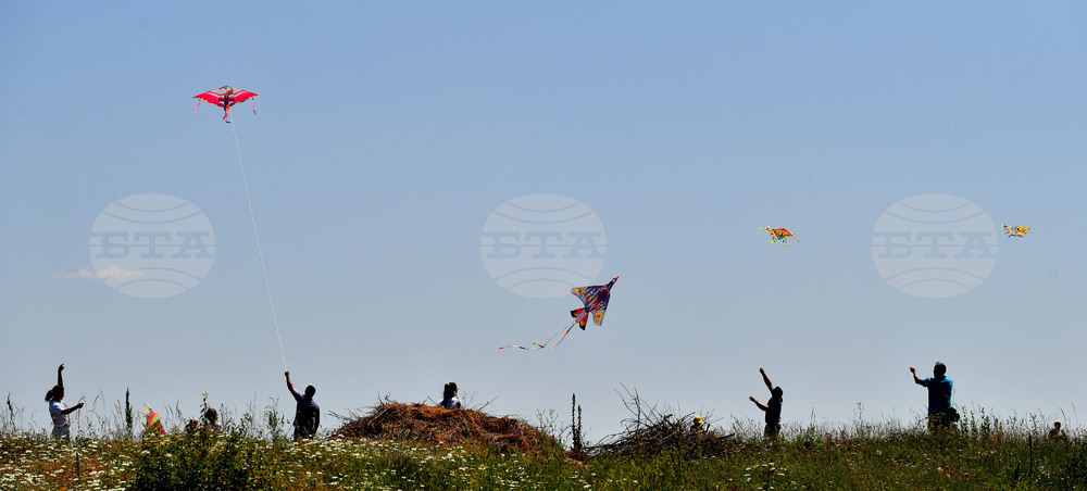 Село Свещари - фестивал на хвърчилата