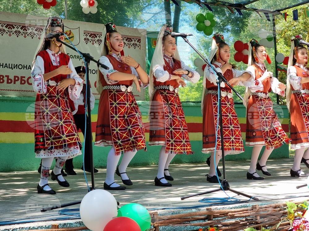 Болярово - Национален детски фолклорен фестивал „Върбова свирка свири"