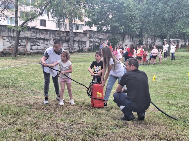 И детският празник „Заедно – в света на игрите“ събра много малчугани в Ловеч