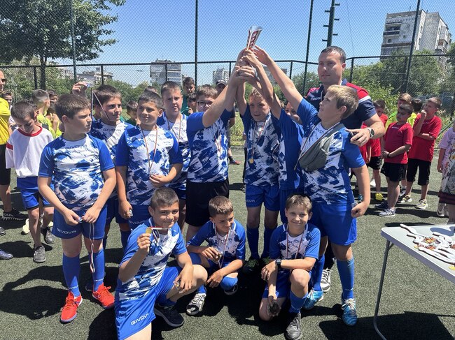 Община Русе: Близо 130 деца от I до IV клас се състезаваха в турнир по футбол за 1 юни