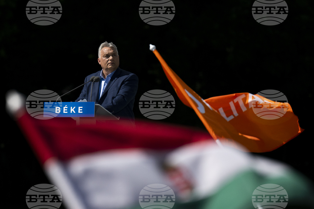 Ройтерс: Подаръците, раздавани от Орбан, поне на този етап не обръщат нещата в негова полза преди изборите в Унгария